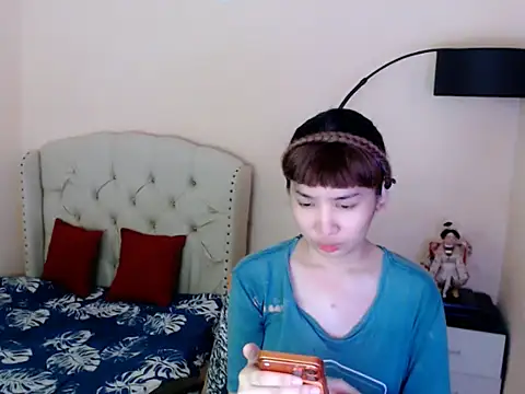 ShantalFoxxy  online show from August 4, 2026, 11:53 pm