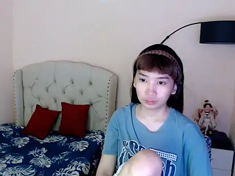 ShantalFoxxy  online show from July 27, 2026, 1:01 am