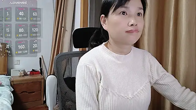 Snapshot of Haili-1 chatting on November 24, 2025, 10:37 am Haili-1 online show from November 24, 2025, 10:37 am