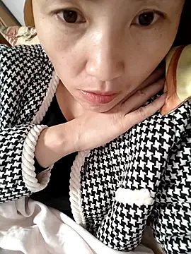 Snapshot of Haili-1 chatting on February 24, 2026, 3:02 pm Haili-1 online show from February 24, 2026, 3:02 pm