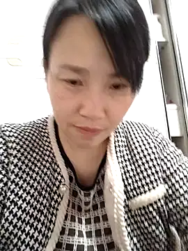 Snapshot of Haili-1 chatting on April 4, 2026, 2:45 pm Haili-1 online show from April 4, 2026, 2:45 pm