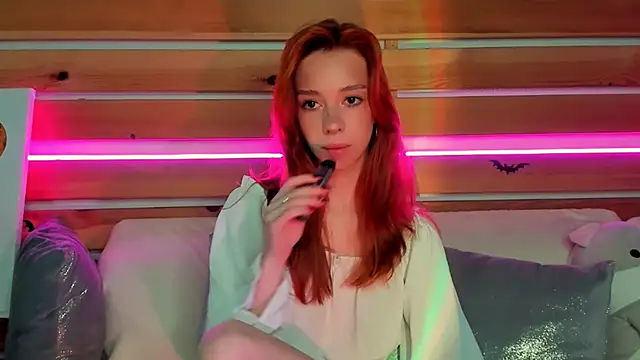 Lori Williams online show from November 11, 2025, 1:00 am