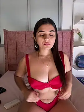 salomecute21 online show from March 4, 2026, 11:18 am