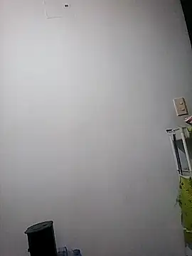 Natzu Choi online show from September 27, 2025, 3:12 am