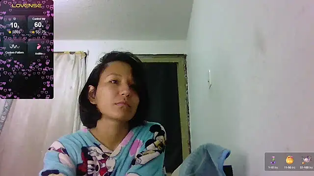 Natzu Choi online show from October 10, 2025, 12:22 am