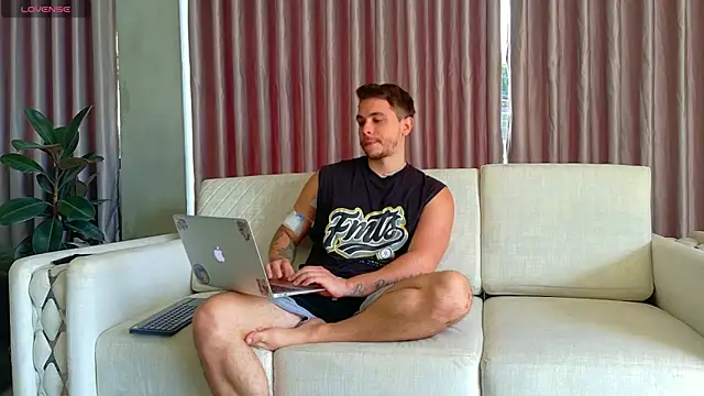 Liam walk  online show from July 30, 2026, 3:11 pm