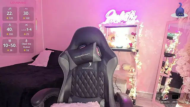 Snapshot of JuliethMoss chatting on March 13, 2026, 10:59 pm JuliethMoss online show from March 13, 2026, 10:59 pm