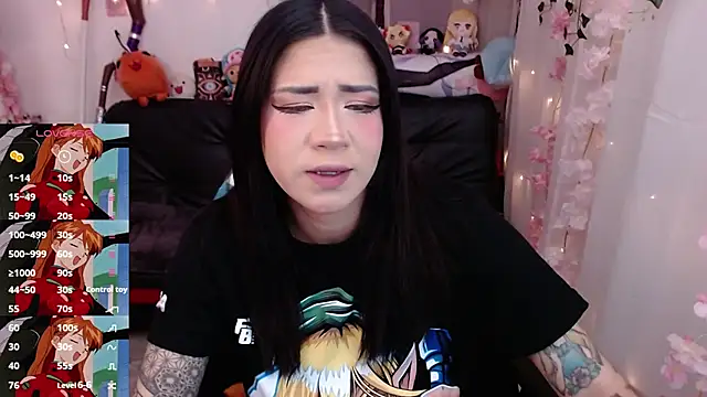 jadedelux  online show from October 8, 2025, 6:41 pm