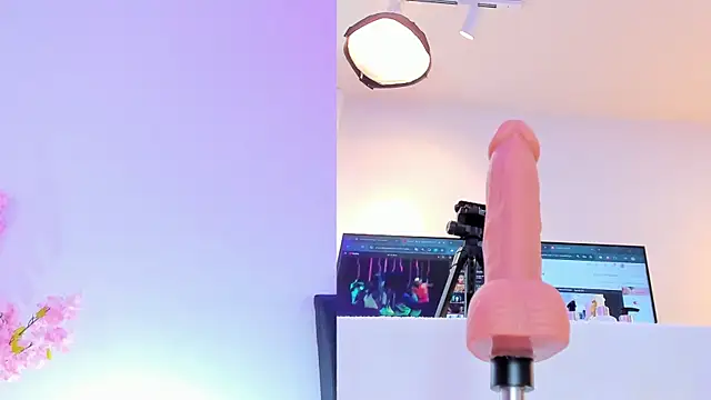 Snapshot of maily_zanss chatting on February 10, 2026, 7:35 pm maily zanss online show from February 10, 2026, 7:35 pm