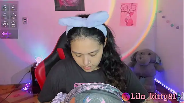 lila kitty81 online show from September 17, 2025, 9:17 pm