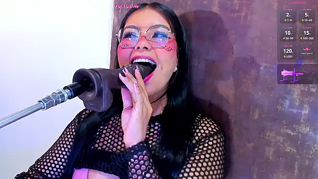 pocahontas lantina online show from March 7, 2026, 4:08 am