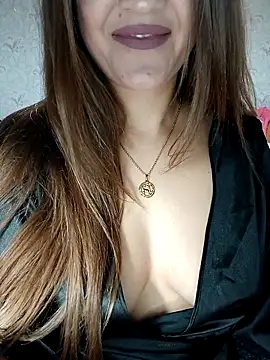 Viola3102 online show from November 4, 2025, 6:22 pm