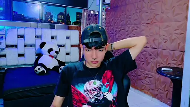 alandelrey57 online show from December 2, 2025, 4:58 am