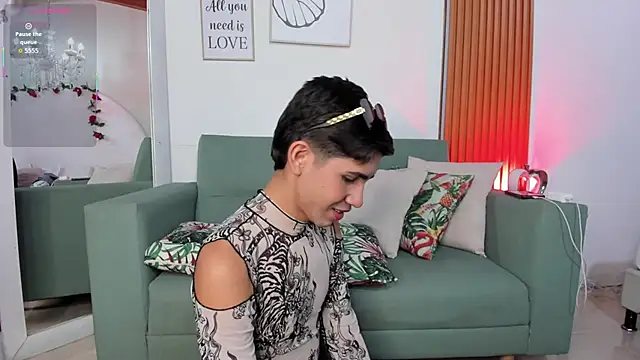 JoshuaSanzz online show from September 29, 2025, 4:30 am