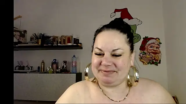 andreea2011 online show from March 16, 2026, 7:12 am