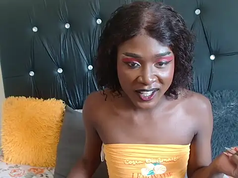 Lsnickykhanyile online show from November 1, 2025, 10:53 am