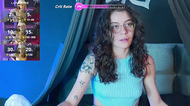 RavennMoonn online show from September 27, 2025, 7:53 pm