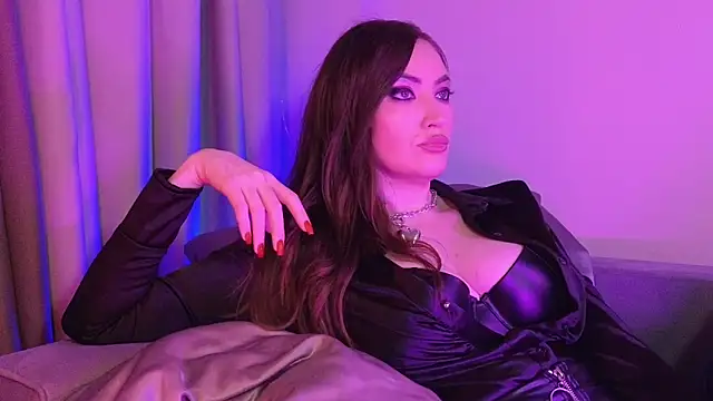 AliceJameson online show from November 28, 2025, 9:04 pm