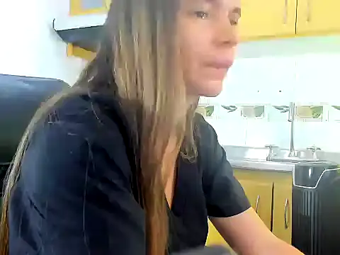 maira tf online show from November 7, 2025, 3:55 am