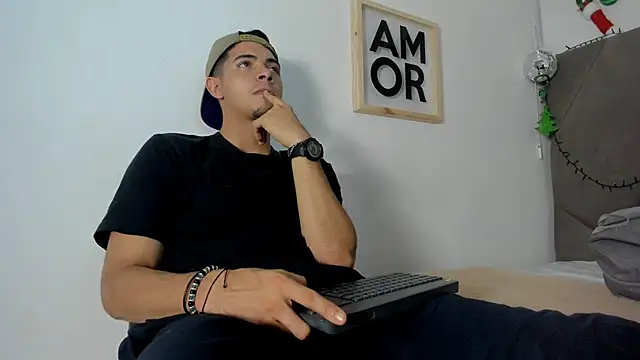 andrew colleman online show from November 22, 2025, 5:17 am