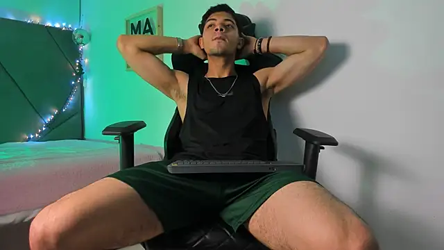 andrew colleman online show from December 16, 2025, 6:50 am