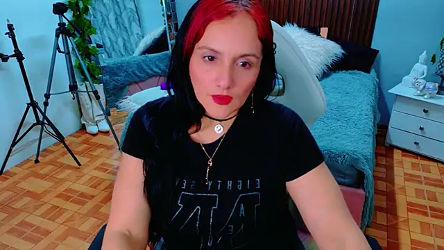 kataleya 29 online show from June 18, 2026, 7:52 pm