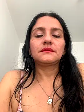 kataleya 29 online show from October 6, 2025, 4:08 pm