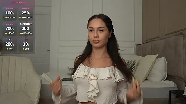 Ashley-Evans online show from October 3, 2025, 9:00 am