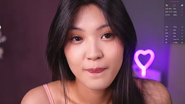 FancyEsten online show from March 24, 2026, 7:52 am