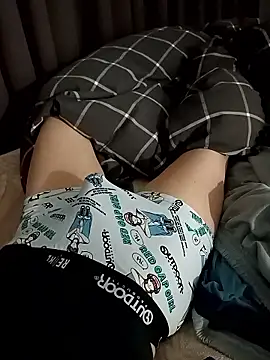 Snapshot of rikutorikukuto chatting on November 13, 2025, 7:56 am rikutorikukuto online show from November 13, 2025, 7:56 am