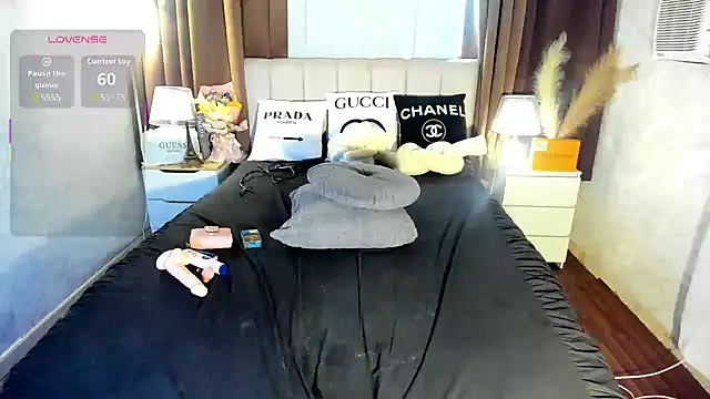 maegan fox online show from October 29, 2025, 1:26 am