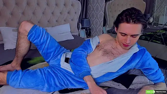 WilliamDyson online show from December 3, 2025, 3:18 am