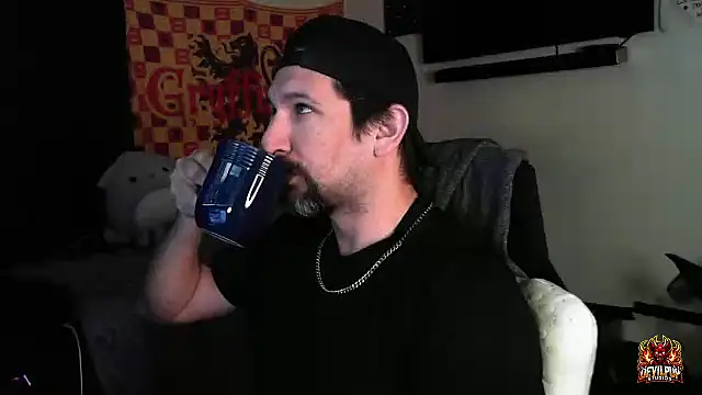 DevilPup75  online show from September 29, 2025, 3:02 am