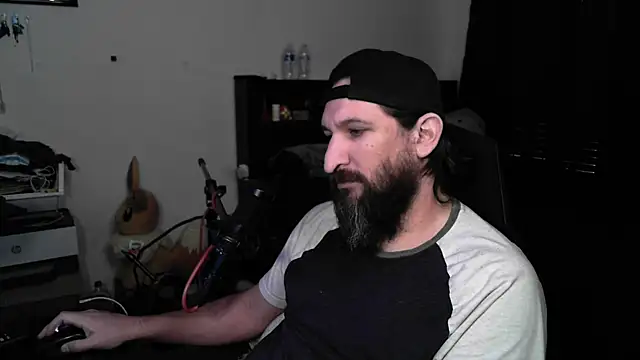 Snapshot of DevilPup75_ chatting on May 15, 2026, 8:40 pm DevilPup75 online show from May 15, 2026, 8:40 pm