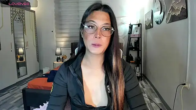 Snapshot of sedductive_goddess chatting on October 24, 2025, 5:50 am sedductive goddess online show from October 24, 2025, 5:50 am