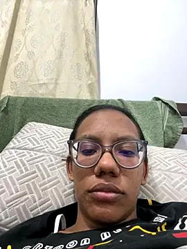 Valen1800 online show from November 28, 2025, 12:44 am