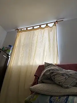 Valen1800 online show from November 13, 2025, 7:07 pm