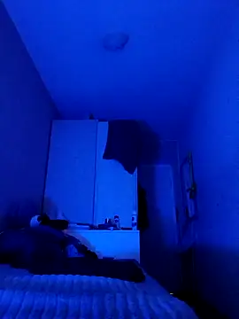 Thoma9034 online show from October 18, 2025, 12:34 am