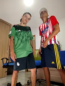 skinny23cm online show from September 19, 2025, 8:57 pm