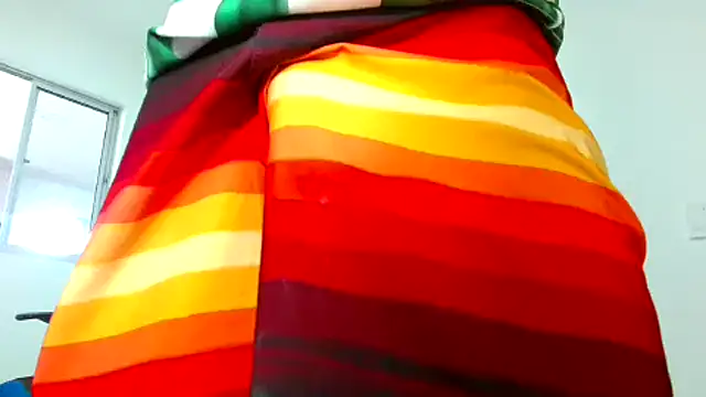 skinny23cm online show from March 1, 2025, 4:00 pm