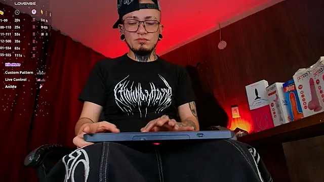 tyler jones  online show from July 24, 2026, 4:52 am