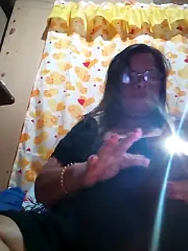 Huge mama69 online show from April 28, 2026, 2:32 pm