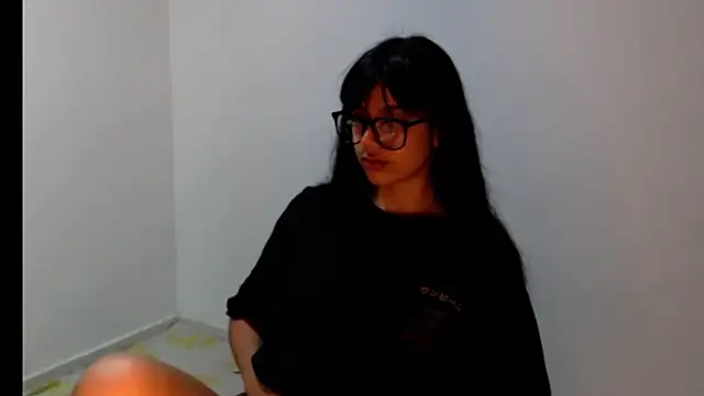 Snapshot of meganmiauu chatting on June 21, 2026, 12:22 pm meganmiauu online show from June 21, 2026, 12:22 pm