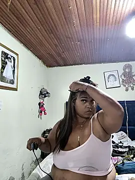 EmilyDuran  online show from December 17, 2025, 8:58 pm