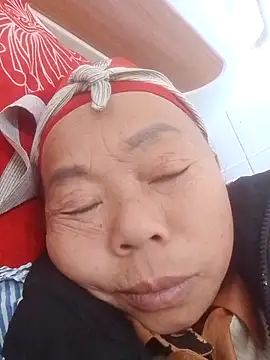 VangLe73 online show from December 22, 2025, 3:06 am