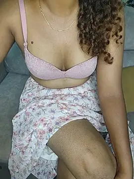 Tamilpallavi online show from June 21, 2026, 1:11 am