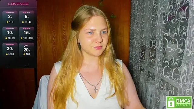 AlinaMors online show from July 9, 2026, 7:13 pm