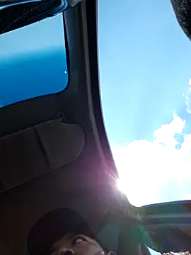 Lb228w online show from September 15, 2025, 7:14 pm