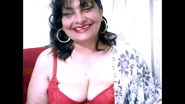 Snapshot of Indiansweetness77 chatting on March 14, 2026, 7:14 am Indiansweetness77 online show from March 14, 2026, 7:14 am