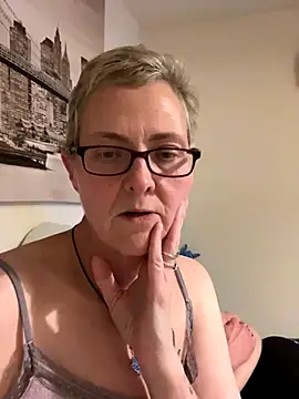 Curvy-Jinx online show from November 8, 2025, 9:07 pm